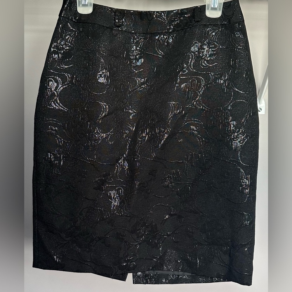 WORTHINGTON size 10, BLACK, pencil skirt. NWOT.